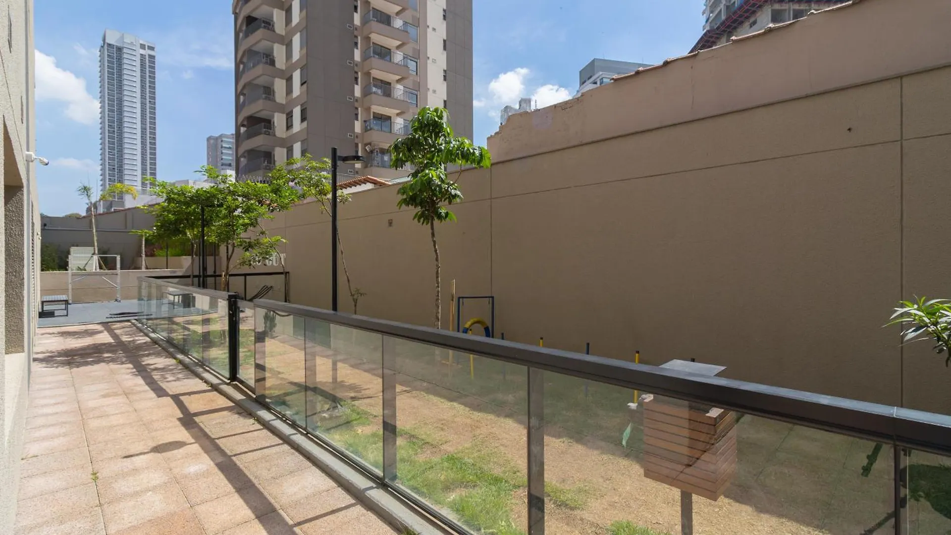 Flat Com Quarto Separado E Varanda A 200M Do Metro Vila Madalena Sao Paulo 0*,  Brazil