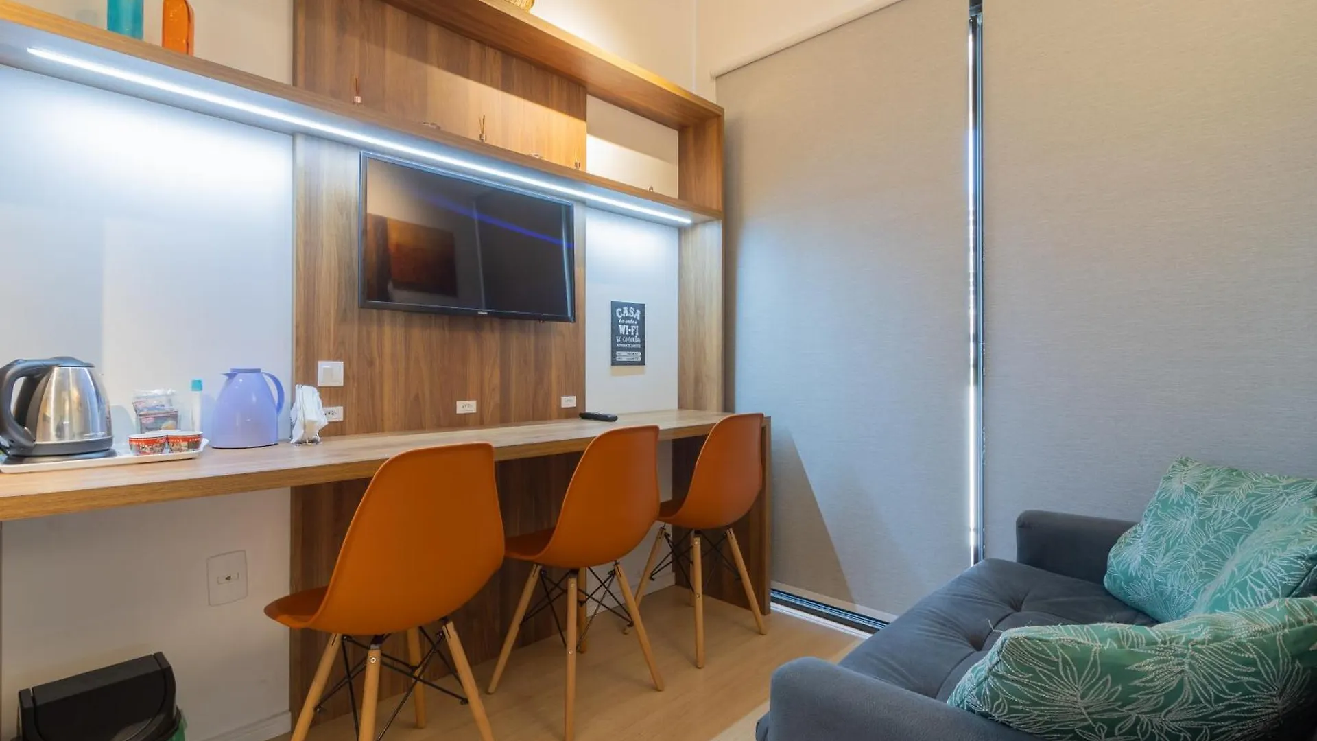 Flat Com Quarto Separado E Varanda A 200M Do Metro Vila Madalena Sao Paulo 0*,