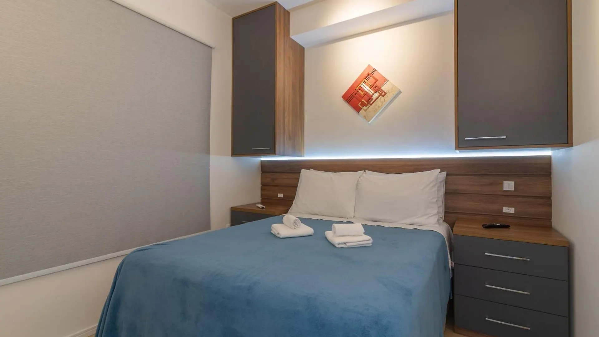 Flat Com Quarto Separado E Varanda A 200M Do Metro Vila Madalena Sao Paulo Apartment