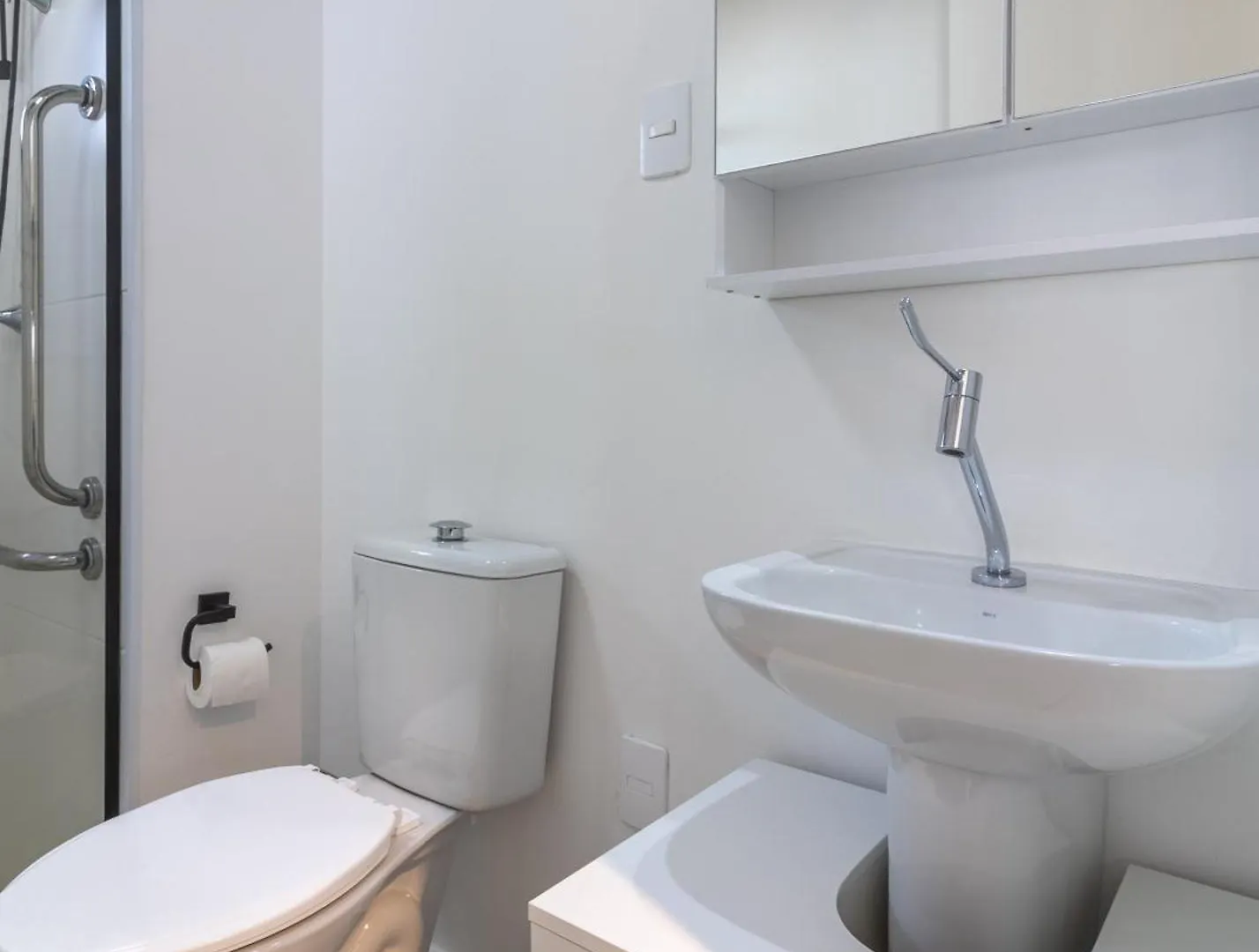 Flat Com Quarto Separado E Varanda A 200M Do Metro Vila Madalena Sao Paulo Apartment